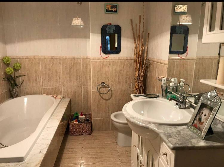 Casa Marduk Apartment Cee Ngoại thất bức ảnh